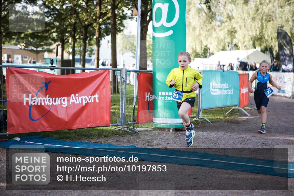 06.09.2026 - 20. Norderstedt Triathlon H.Heesch http://msf.ph/oto/10197853 06.09.2026 09:12:36 Ziel 12, 21, 29 meine-sportfotos.de