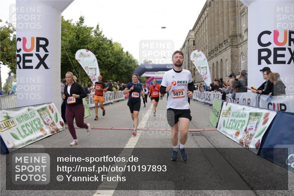 06.09.2026 - CURREX Alsterlauf Yannick Fuchs http://msf.ph/oto/10197893 06.09.2026 10:06:59 Ziel 2148, 2459, 2934, 2963, 3303, 3376, 3656, 3943, 3945, 5073, 5091, 5527, 5792, 6285, 8276 meine-sportfotos.de