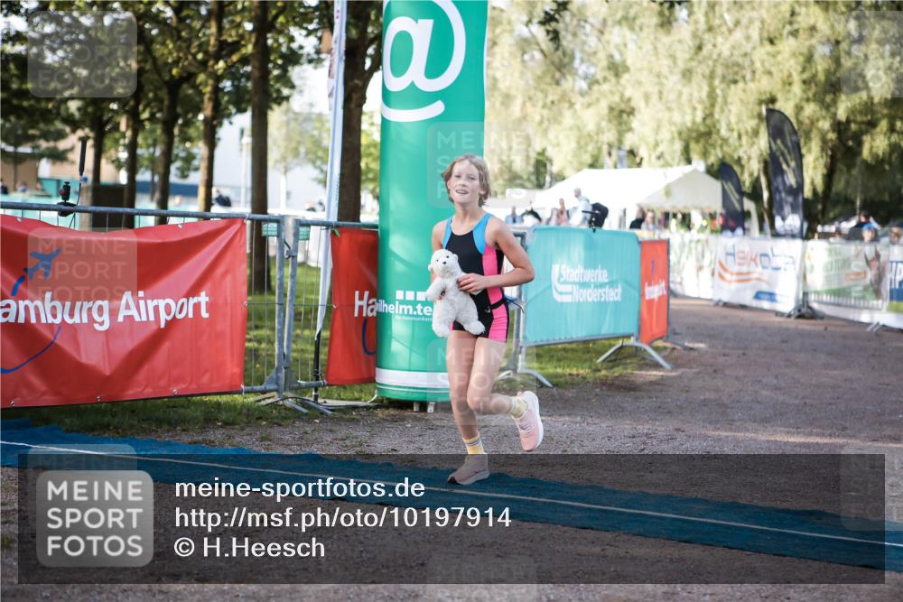 06.09.2026 - 20. Norderstedt Triathlon H.Heesch http://msf.ph/oto/10197914 06.09.2026 09:12:51 Ziel 17 meine-sportfotos.de