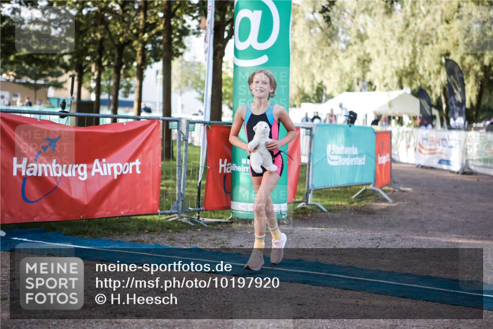06.09.2026 - 20. Norderstedt Triathlon H.Heesch http://msf.ph/oto/10197920 06.09.2026 09:12:51 Ziel 17 meine-sportfotos.de