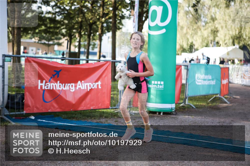 06.09.2026 - 20. Norderstedt Triathlon H.Heesch http://msf.ph/oto/10197929 06.09.2026 09:12:51 Ziel 17 meine-sportfotos.de