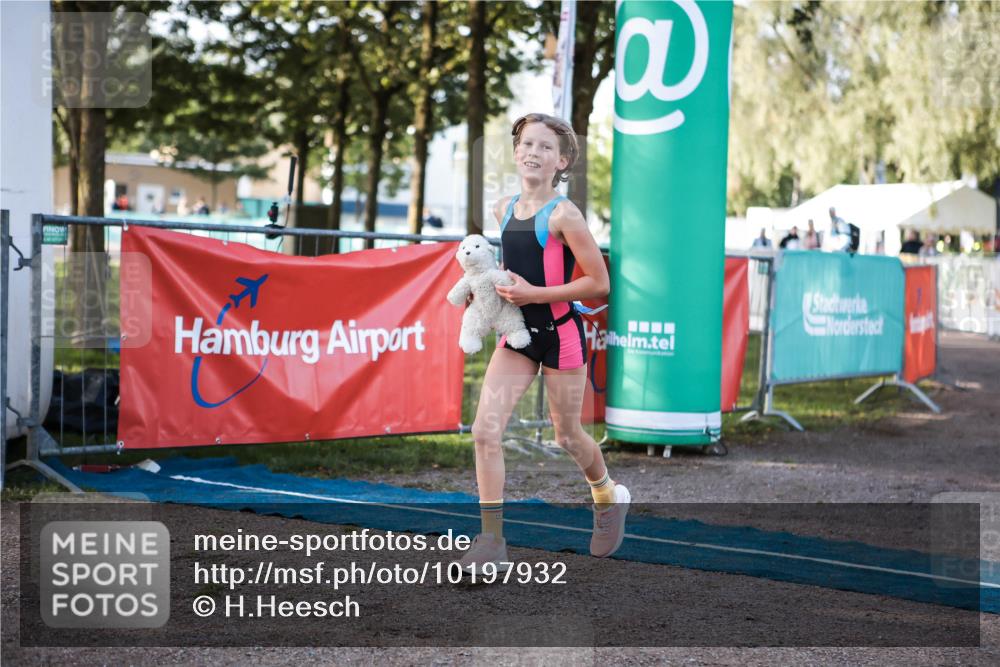 06.09.2026 - 20. Norderstedt Triathlon H.Heesch http://msf.ph/oto/10197932 06.09.2026 09:12:51 Ziel 17 meine-sportfotos.de