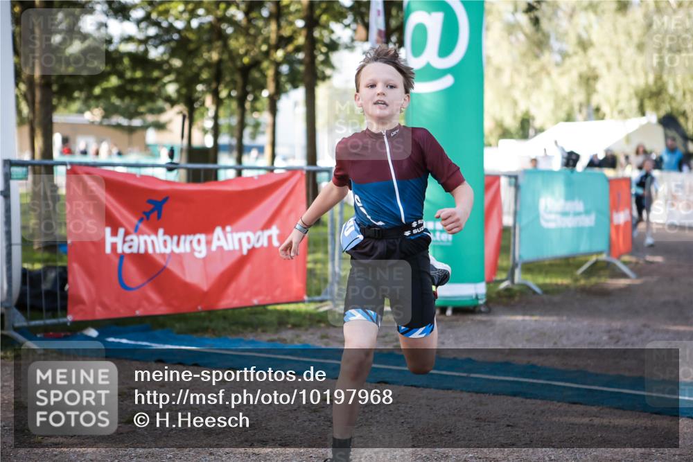 06.09.2026 - 20. Norderstedt Triathlon H.Heesch http://msf.ph/oto/10197968 06.09.2026 09:13:05 Ziel 20, 38 meine-sportfotos.de