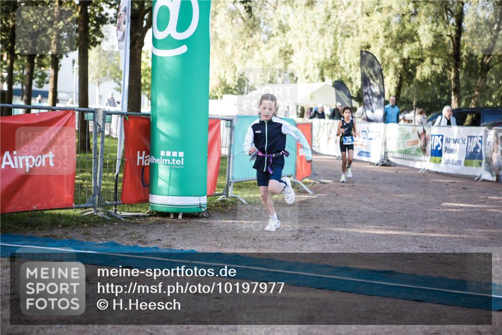 06.09.2026 - 20. Norderstedt Triathlon H.Heesch http://msf.ph/oto/10197977 06.09.2026 09:13:08 Ziel 20, 26, 38 meine-sportfotos.de