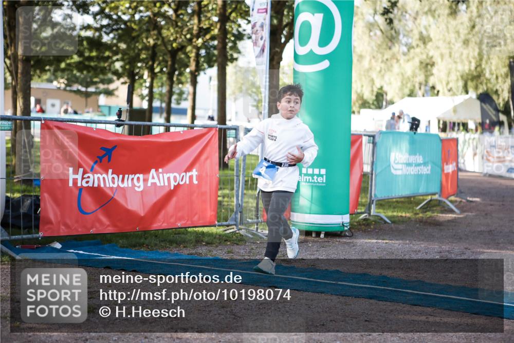 06.09.2026 - 20. Norderstedt Triathlon H.Heesch http://msf.ph/oto/10198074 06.09.2026 09:13:18 Ziel 4, 26 meine-sportfotos.de