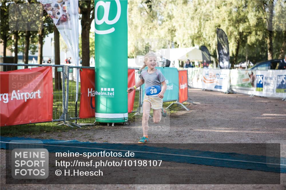 06.09.2026 - 20. Norderstedt Triathlon H.Heesch http://msf.ph/oto/10198107 06.09.2026 09:13:49 Ziel 39 meine-sportfotos.de