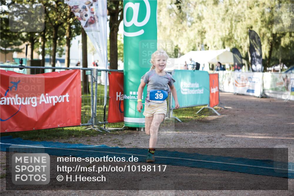 06.09.2026 - 20. Norderstedt Triathlon H.Heesch http://msf.ph/oto/10198117 06.09.2026 09:13:49 Ziel 39 meine-sportfotos.de