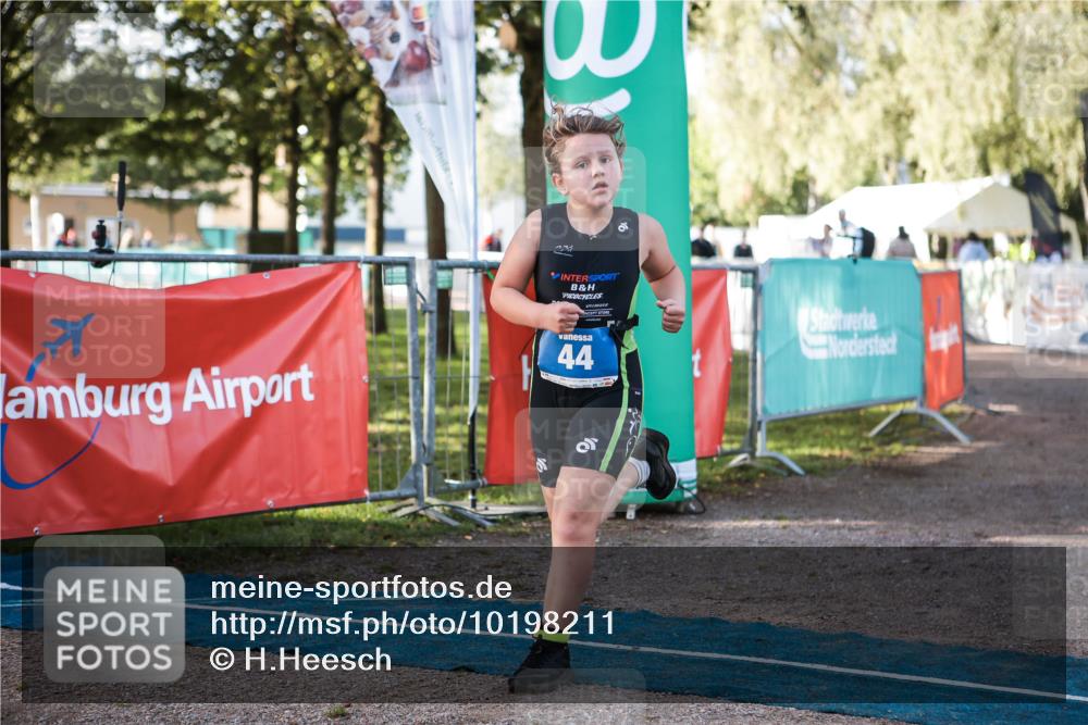 06.09.2026 - 20. Norderstedt Triathlon H.Heesch http://msf.ph/oto/10198211 06.09.2026 09:14:12 Ziel 44 meine-sportfotos.de