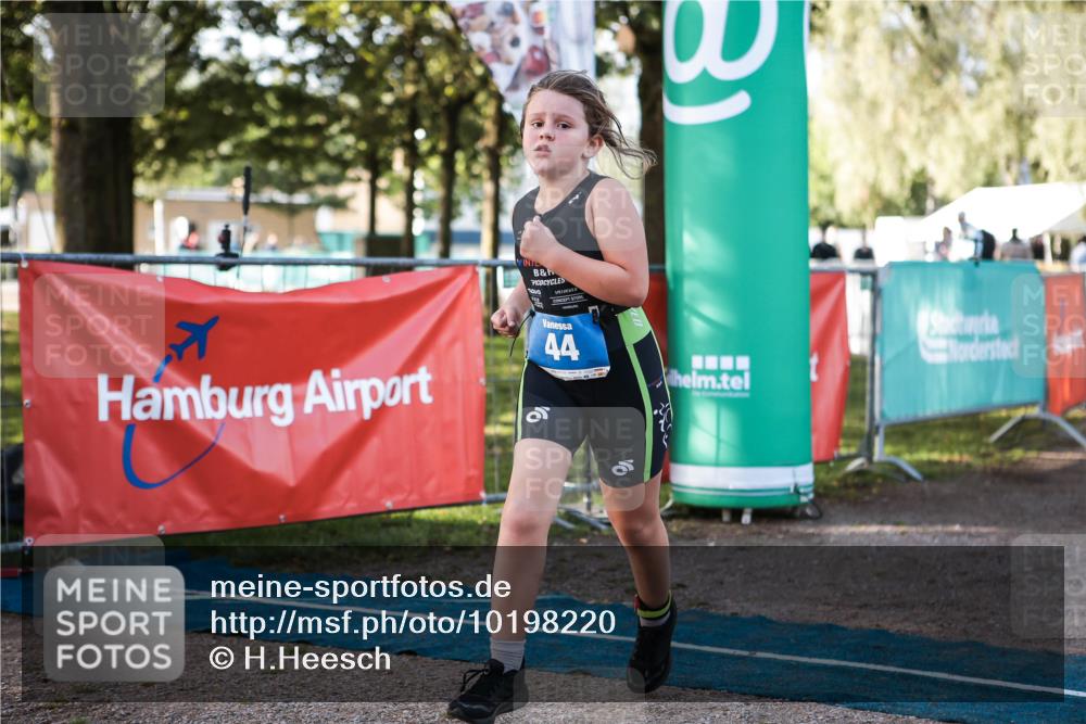 06.09.2026 - 20. Norderstedt Triathlon H.Heesch http://msf.ph/oto/10198220 06.09.2026 09:14:12 Ziel 44 meine-sportfotos.de