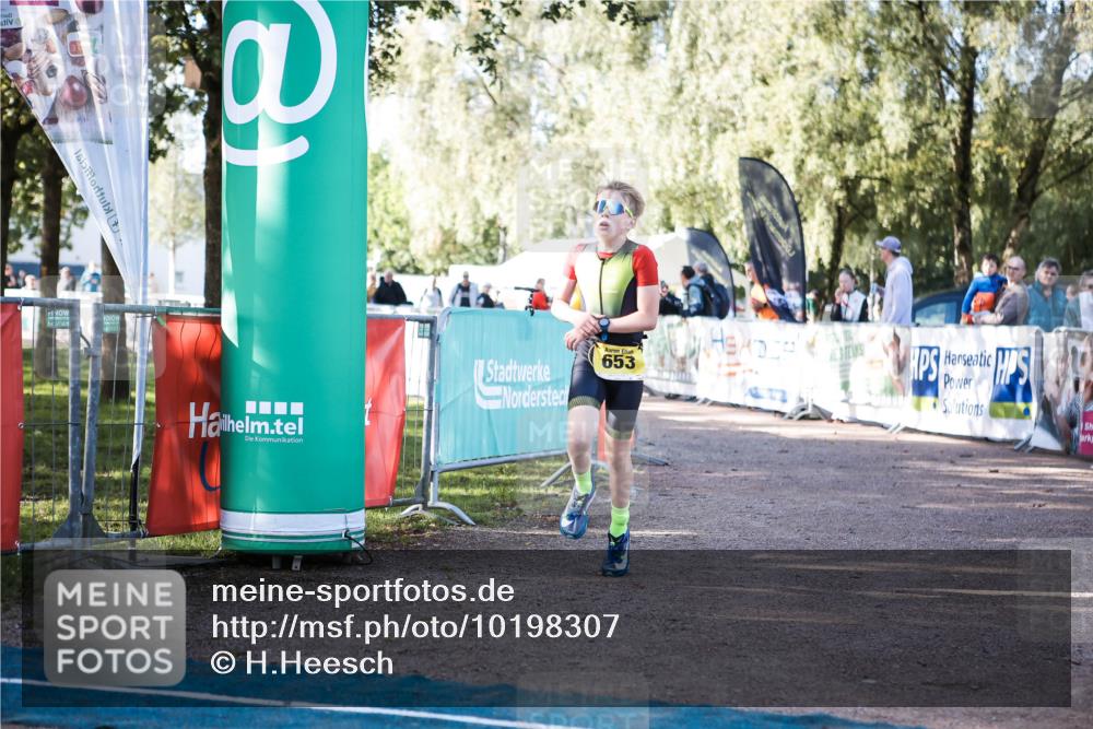 06.09.2026 - 20. Norderstedt Triathlon H.Heesch http://msf.ph/oto/10198307 06.09.2026 09:44:21 Ziel 653 meine-sportfotos.de