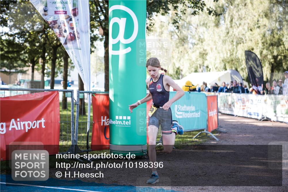 06.09.2026 - 20. Norderstedt Triathlon H.Heesch http://msf.ph/oto/10198396 06.09.2026 09:44:32 Ziel 626, 688 meine-sportfotos.de