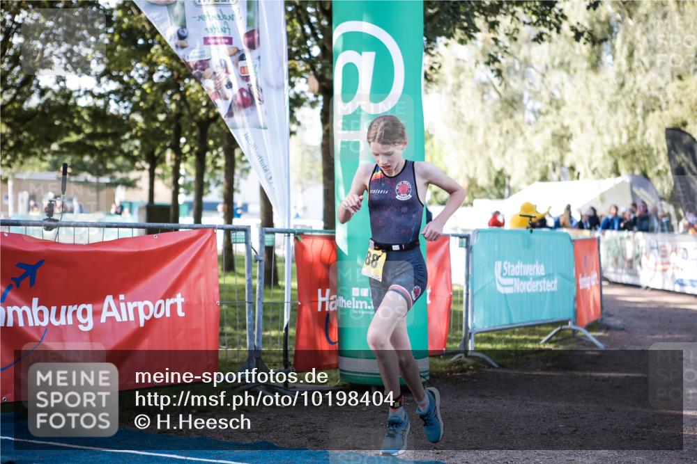 06.09.2026 - 20. Norderstedt Triathlon H.Heesch http://msf.ph/oto/10198404 06.09.2026 09:44:33 Ziel 626, 688 meine-sportfotos.de