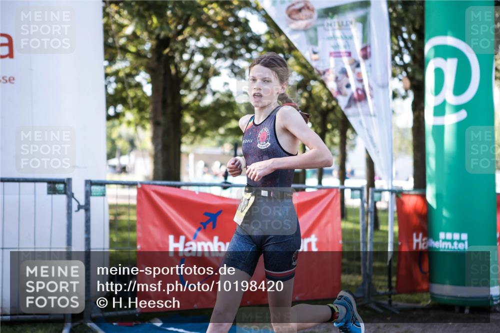 06.09.2026 - 20. Norderstedt Triathlon H.Heesch http://msf.ph/oto/10198420 06.09.2026 09:44:33 Ziel 626, 688 meine-sportfotos.de