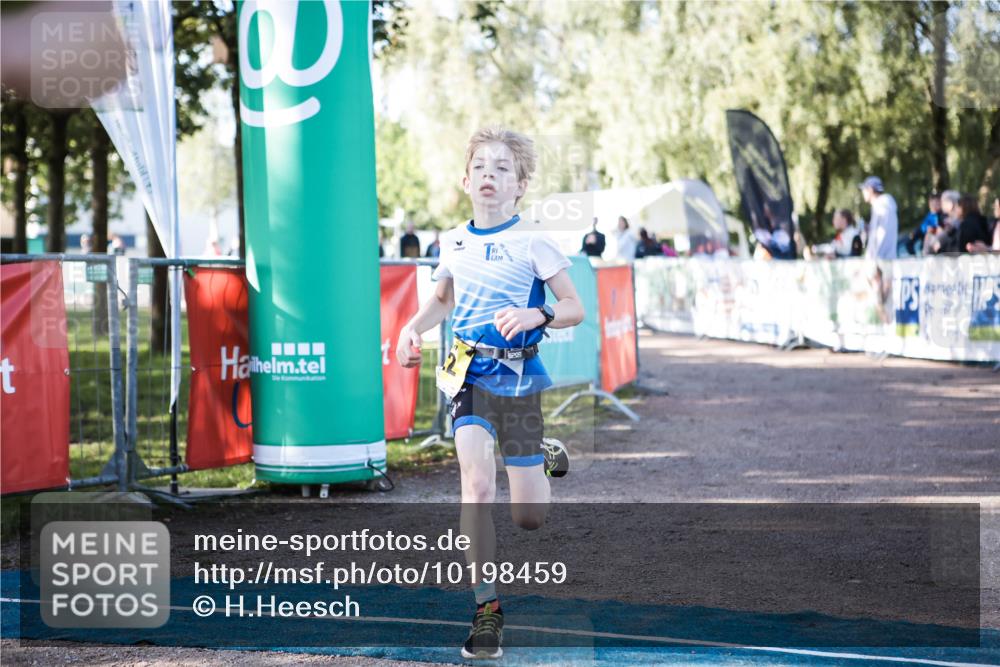 06.09.2026 - 20. Norderstedt Triathlon H.Heesch http://msf.ph/oto/10198459 06.09.2026 09:44:57 Ziel 602, 622 meine-sportfotos.de