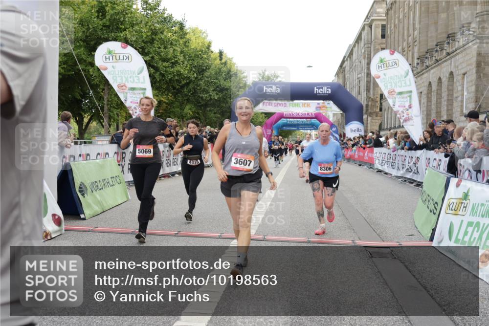 06.09.2026 - CURREX Alsterlauf Yannick Fuchs http://msf.ph/oto/10198563 06.09.2026 10:07:08 Ziel 2148, 2355, 3103, 3376, 3607, 3656, 4078, 5069, 5527, 5792, 5937, 5951, 6214, 8303, 8306 meine-sportfotos.de