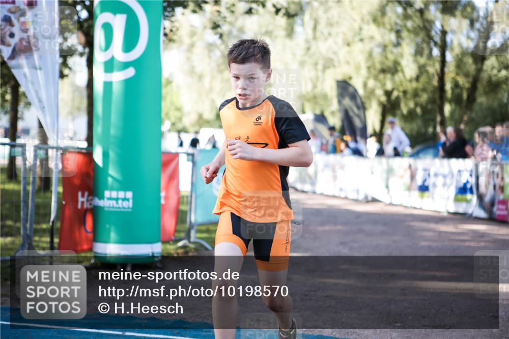 06.09.2026 - 20. Norderstedt Triathlon H.Heesch http://msf.ph/oto/10198570 06.09.2026 09:45:47 Ziel 651 meine-sportfotos.de