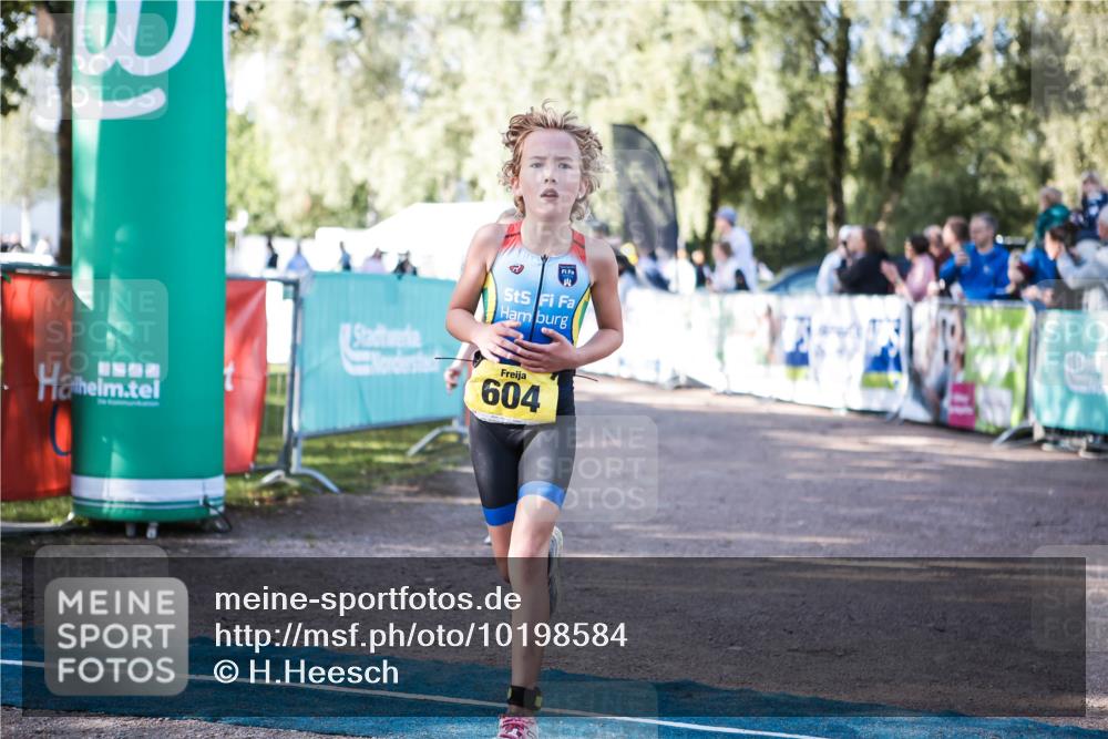 06.09.2026 - 20. Norderstedt Triathlon H.Heesch http://msf.ph/oto/10198584 06.09.2026 09:45:55 Ziel 604, 655, 695 meine-sportfotos.de
