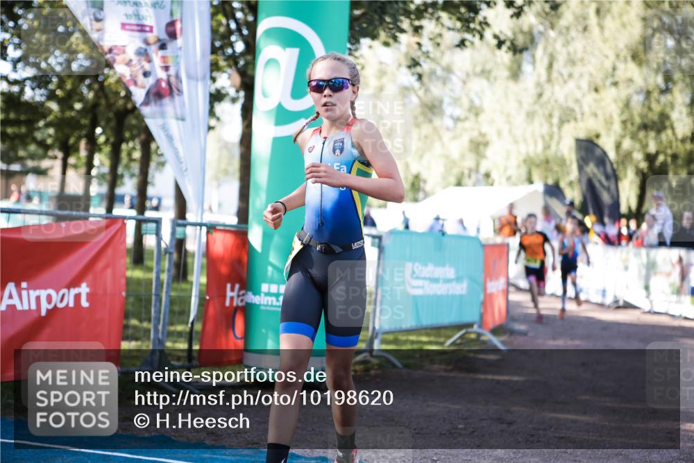 06.09.2026 - 20. Norderstedt Triathlon H.Heesch http://msf.ph/oto/10198620 06.09.2026 09:45:59 Ziel 604, 613, 621, 655, 695 meine-sportfotos.de