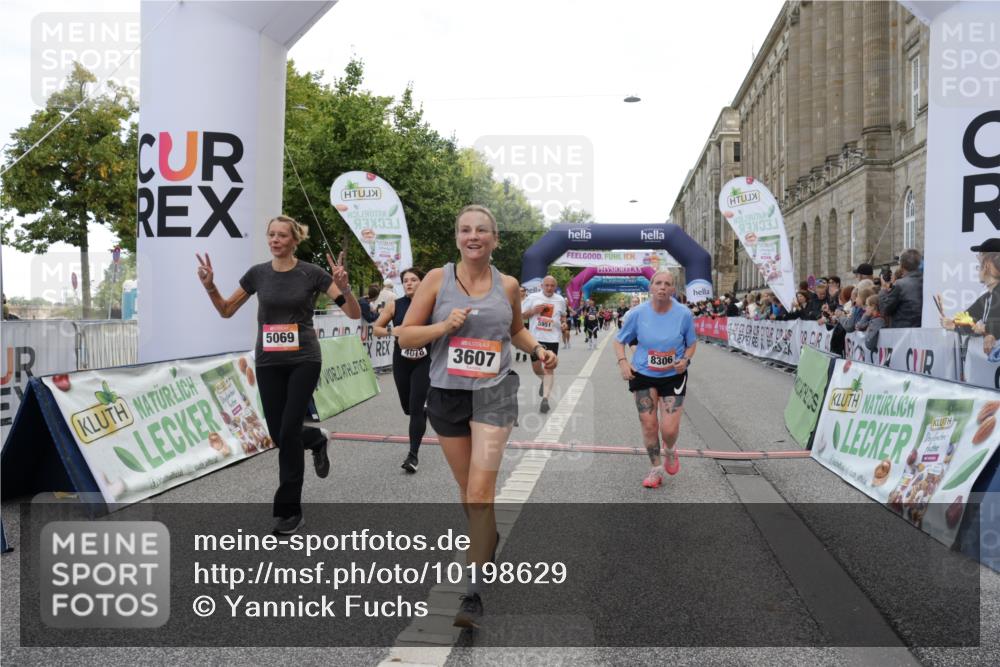 06.09.2026 - CURREX Alsterlauf Yannick Fuchs http://msf.ph/oto/10198629 06.09.2026 10:07:09 Ziel 2148, 2355, 3103, 3376, 3607, 4078, 4140, 5069, 5792, 5937, 5951, 6214, 8303, 8306 meine-sportfotos.de