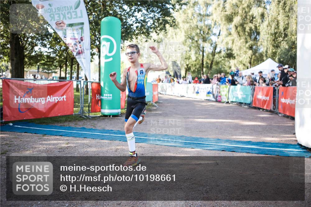 06.09.2026 - 20. Norderstedt Triathlon H.Heesch http://msf.ph/oto/10198661 06.09.2026 09:46:02 Ziel 604, 613, 621, 655, 695 meine-sportfotos.de
