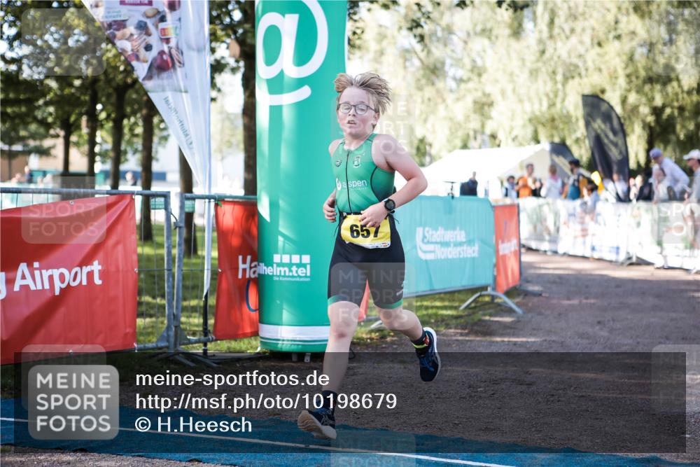 06.09.2026 - 20. Norderstedt Triathlon H.Heesch http://msf.ph/oto/10198679 06.09.2026 09:46:18 Ziel 657 meine-sportfotos.de