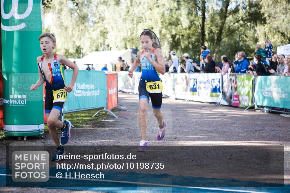 06.09.2026 - 20. Norderstedt Triathlon H.Heesch http://msf.ph/oto/10198735 06.09.2026 09:46:35 Ziel 631, 637, 638, 649, 677 meine-sportfotos.de