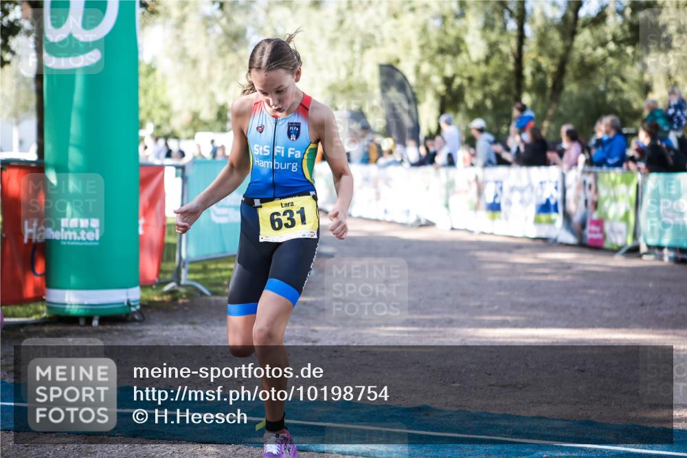 06.09.2026 - 20. Norderstedt Triathlon H.Heesch http://msf.ph/oto/10198754 06.09.2026 09:46:36 Ziel 631, 637, 638, 649, 677, 678 meine-sportfotos.de
