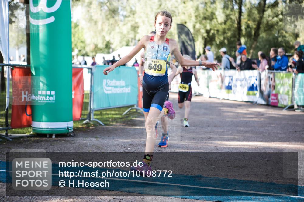 06.09.2026 - 20. Norderstedt Triathlon H.Heesch http://msf.ph/oto/10198772 06.09.2026 09:46:40 Ziel 631, 637, 638, 649, 677, 678, 685, 693 meine-sportfotos.de