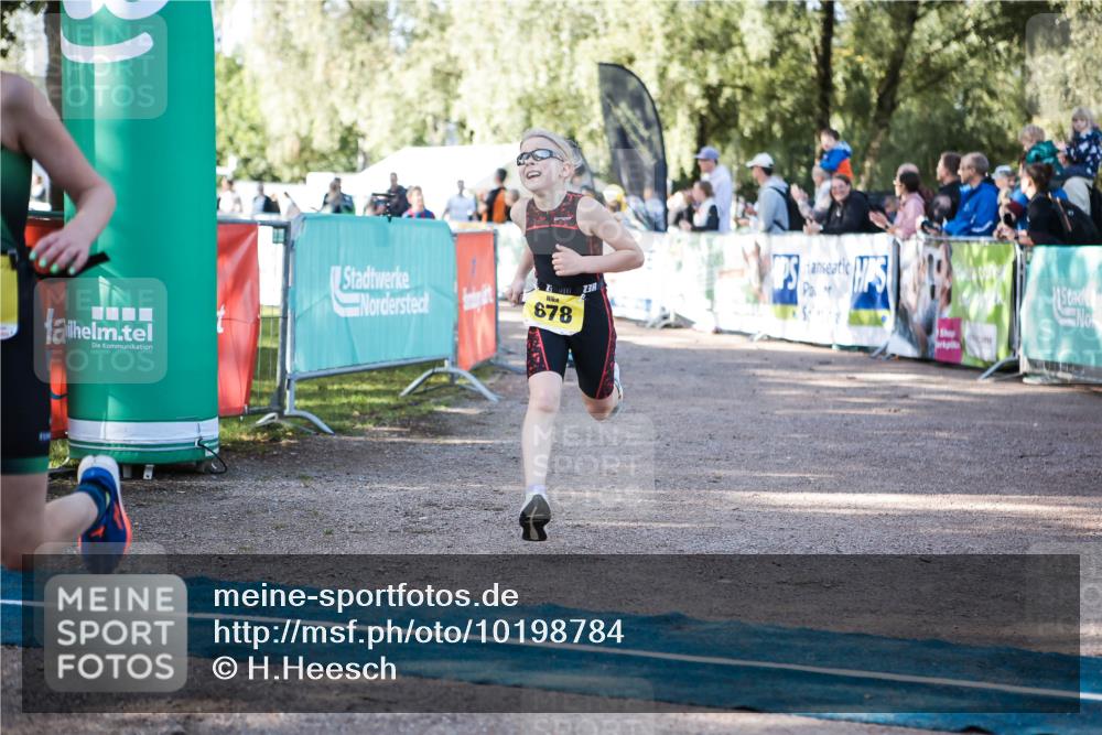 06.09.2026 - 20. Norderstedt Triathlon H.Heesch http://msf.ph/oto/10198784 06.09.2026 09:46:41 Ziel 631, 637, 638, 649, 677, 678, 685, 693 meine-sportfotos.de