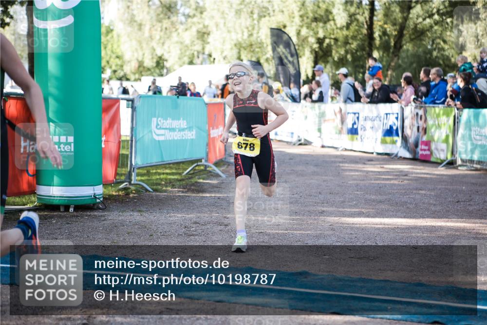 06.09.2026 - 20. Norderstedt Triathlon H.Heesch http://msf.ph/oto/10198787 06.09.2026 09:46:41 Ziel 631, 637, 638, 649, 677, 678, 685, 693 meine-sportfotos.de