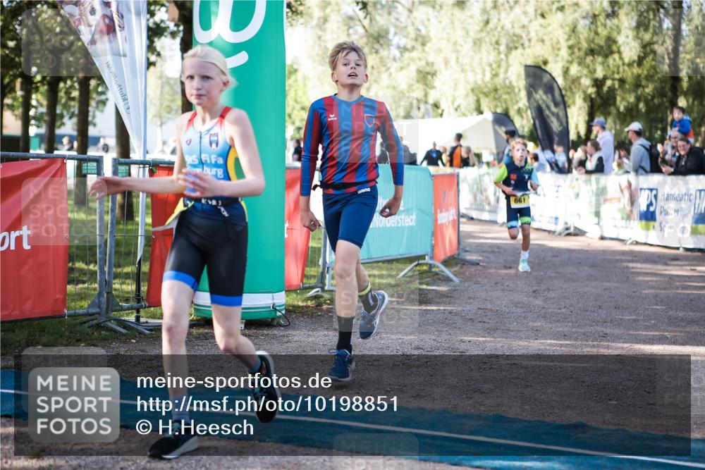 06.09.2026 - 20. Norderstedt Triathlon H.Heesch http://msf.ph/oto/10198851 06.09.2026 09:46:45 Ziel 607, 637, 649, 661, 678, 685, 693, 694 meine-sportfotos.de