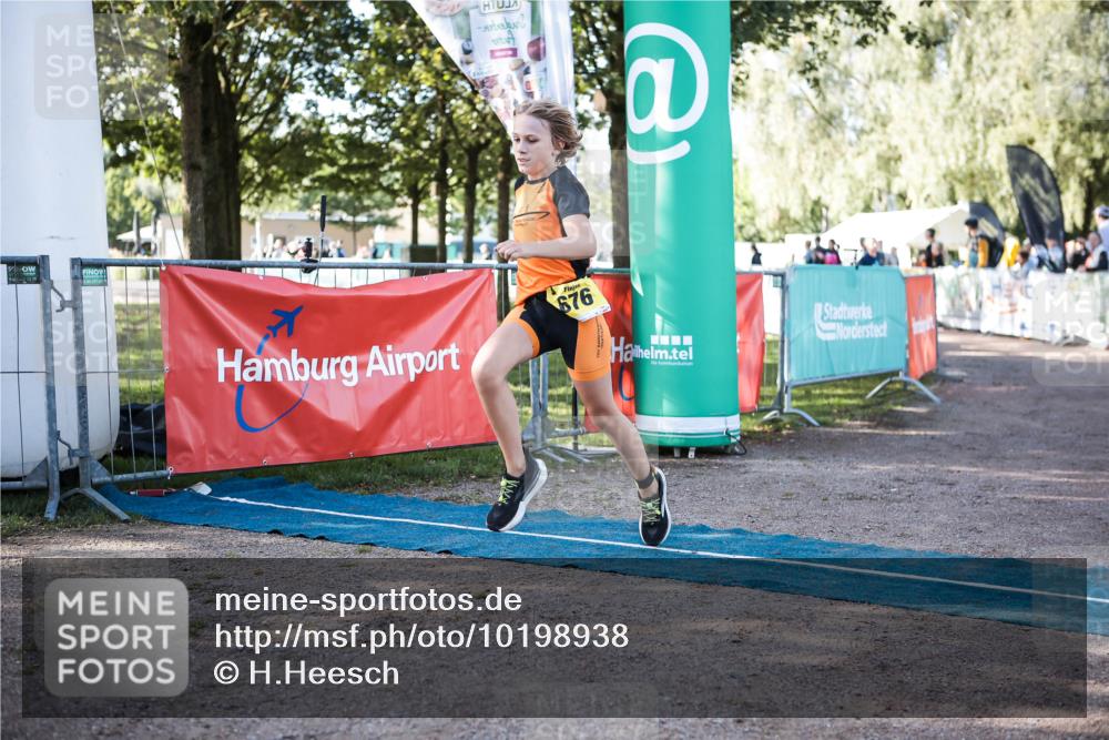 06.09.2026 - 20. Norderstedt Triathlon H.Heesch http://msf.ph/oto/10198938 06.09.2026 09:46:53 Ziel 607, 658, 661, 676, 694 meine-sportfotos.de