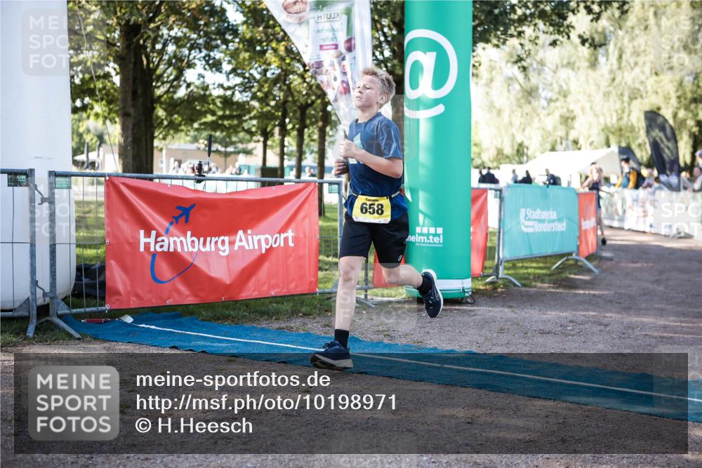 06.09.2026 - 20. Norderstedt Triathlon H.Heesch http://msf.ph/oto/10198971 06.09.2026 09:46:58 Ziel 643, 658, 676 meine-sportfotos.de
