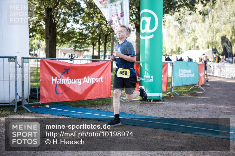 06.09.2026 - 20. Norderstedt Triathlon H.Heesch http://msf.ph/oto/10198974 06.09.2026 09:46:58 Ziel 643, 658, 676 meine-sportfotos.de
