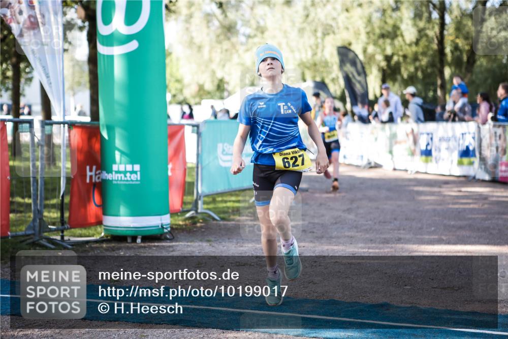 06.09.2026 - 20. Norderstedt Triathlon H.Heesch http://msf.ph/oto/10199017 06.09.2026 09:47:07 Ziel 606, 627, 643 meine-sportfotos.de