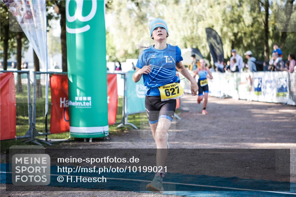 06.09.2026 - 20. Norderstedt Triathlon H.Heesch http://msf.ph/oto/10199021 06.09.2026 09:47:07 Ziel 606, 627, 643 meine-sportfotos.de