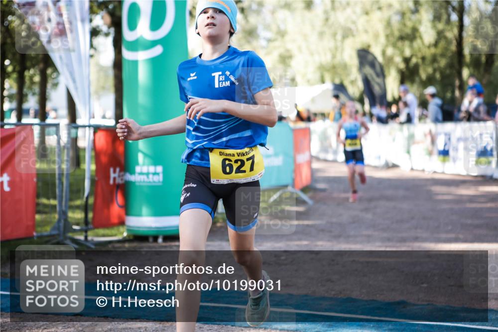 06.09.2026 - 20. Norderstedt Triathlon H.Heesch http://msf.ph/oto/10199031 06.09.2026 09:47:08 Ziel 606, 627, 643 meine-sportfotos.de