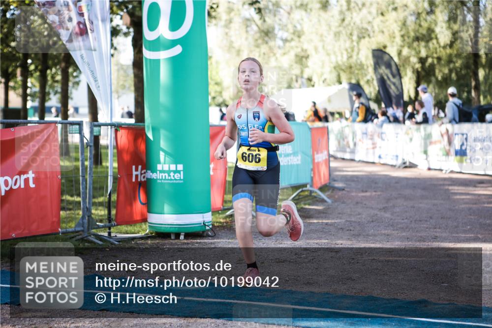 06.09.2026 - 20. Norderstedt Triathlon H.Heesch http://msf.ph/oto/10199042 06.09.2026 09:47:10 Ziel 606, 627 meine-sportfotos.de
