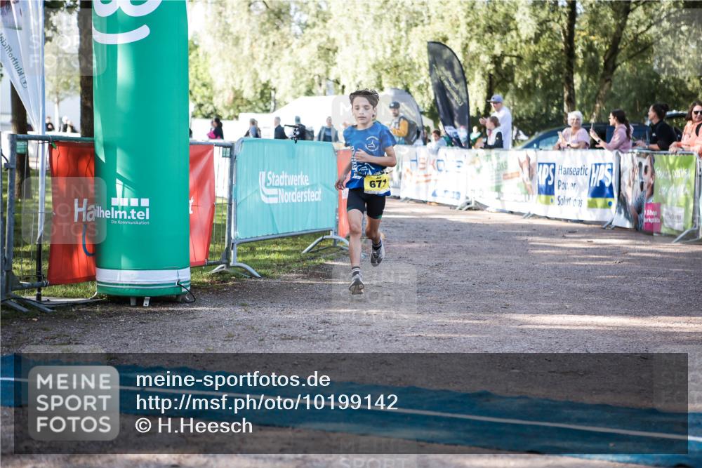 06.09.2026 - 20. Norderstedt Triathlon H.Heesch http://msf.ph/oto/10199142 06.09.2026 09:47:41 Ziel 629, 671, 675 meine-sportfotos.de