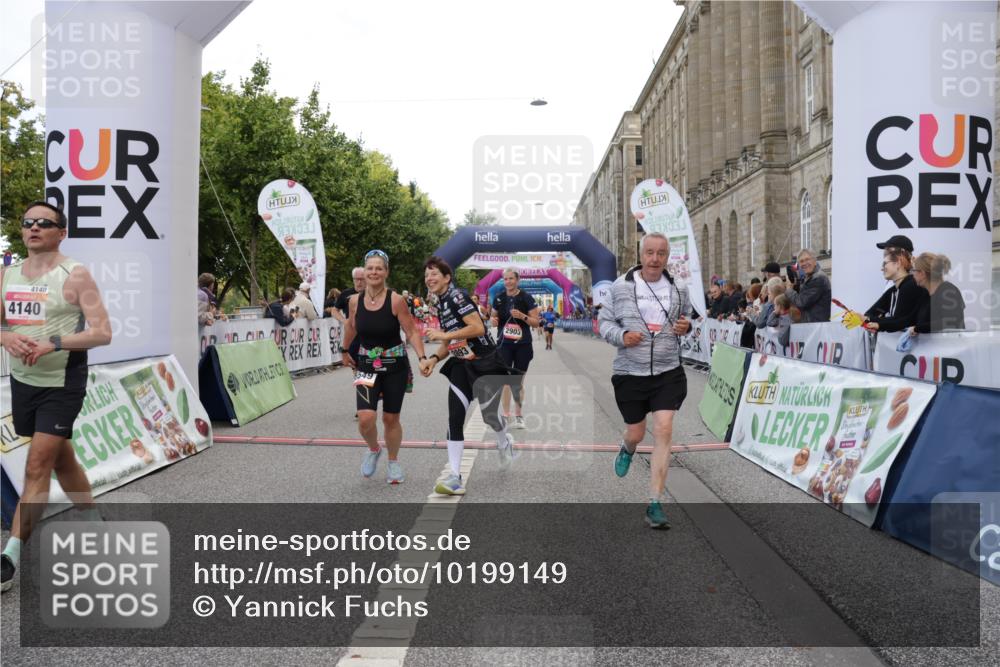 06.09.2026 - CURREX Alsterlauf Yannick Fuchs http://msf.ph/oto/10199149 06.09.2026 10:07:16 Ziel 2187, 2893, 2903, 4078, 4140, 5069, 5227, 5549, 5813, 5951, 6214, 8303, 8306 meine-sportfotos.de