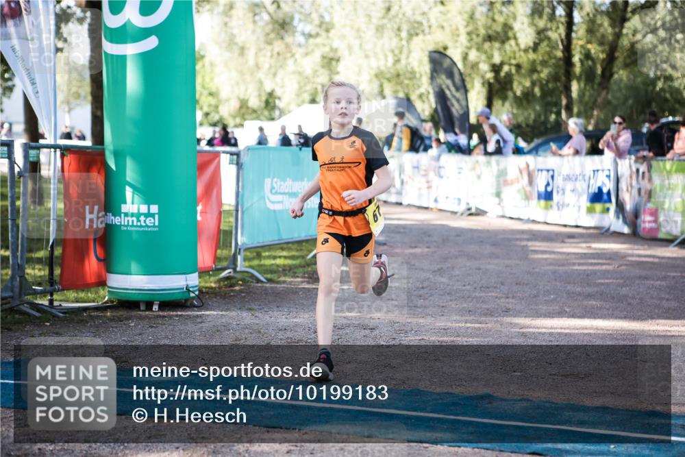 06.09.2026 - 20. Norderstedt Triathlon H.Heesch http://msf.ph/oto/10199183 06.09.2026 09:47:45 Ziel 671, 675 meine-sportfotos.de