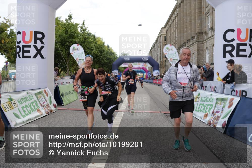 06.09.2026 - CURREX Alsterlauf Yannick Fuchs http://msf.ph/oto/10199201 06.09.2026 10:07:17 Ziel 2187, 2515, 2893, 2903, 4140, 5227, 5549, 5813, 5951, 6214, 8303 meine-sportfotos.de