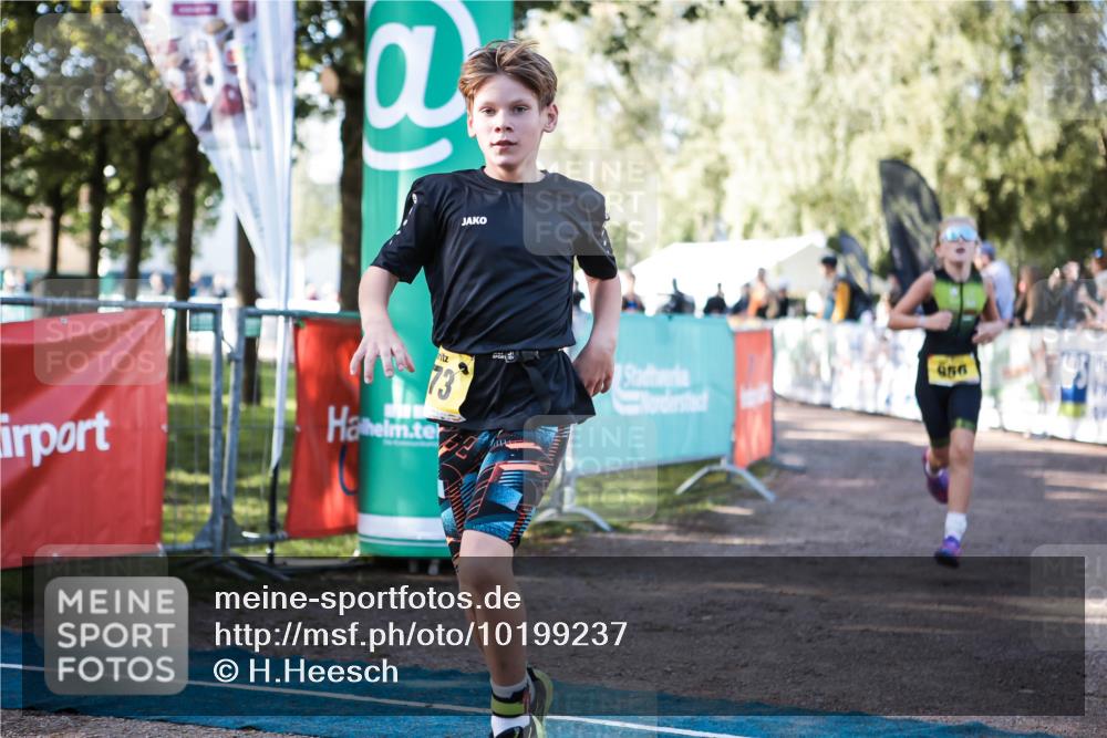 06.09.2026 - 20. Norderstedt Triathlon H.Heesch http://msf.ph/oto/10199237 06.09.2026 09:48:02 Ziel 633, 656, 673 meine-sportfotos.de