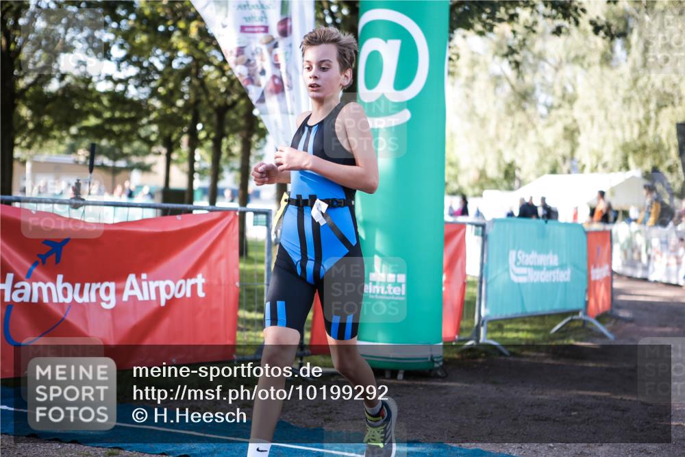 06.09.2026 - 20. Norderstedt Triathlon H.Heesch http://msf.ph/oto/10199292 06.09.2026 09:48:07 Ziel 633, 656, 673 meine-sportfotos.de