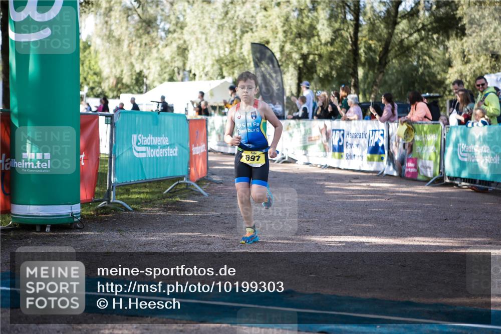 06.09.2026 - 20. Norderstedt Triathlon H.Heesch http://msf.ph/oto/10199303 06.09.2026 09:48:24 Ziel 697 meine-sportfotos.de