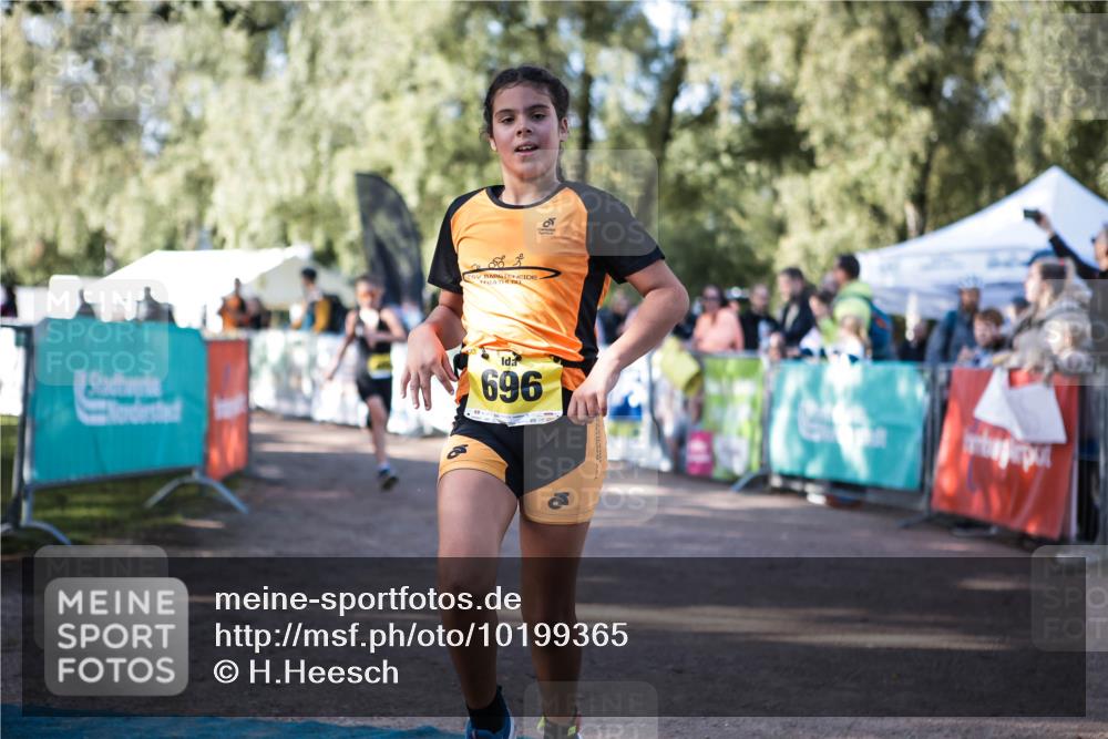 06.09.2026 - 20. Norderstedt Triathlon H.Heesch http://msf.ph/oto/10199365 06.09.2026 09:48:30 Ziel 634, 668, 696, 697 meine-sportfotos.de