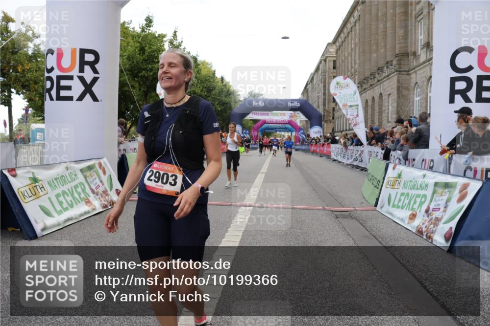 06.09.2026 - CURREX Alsterlauf Yannick Fuchs http://msf.ph/oto/10199366 06.09.2026 10:07:19 Ziel 2187, 2515, 2883, 2893, 2903, 4140, 5227, 5549, 5813, 8303 meine-sportfotos.de