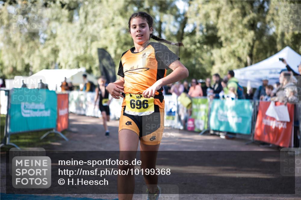 06.09.2026 - 20. Norderstedt Triathlon H.Heesch http://msf.ph/oto/10199368 06.09.2026 09:48:30 Ziel 634, 668, 696, 697 meine-sportfotos.de