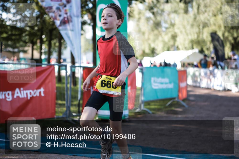 06.09.2026 - 20. Norderstedt Triathlon H.Heesch http://msf.ph/oto/10199406 06.09.2026 09:48:36 Ziel 628, 634, 668, 669, 696 meine-sportfotos.de