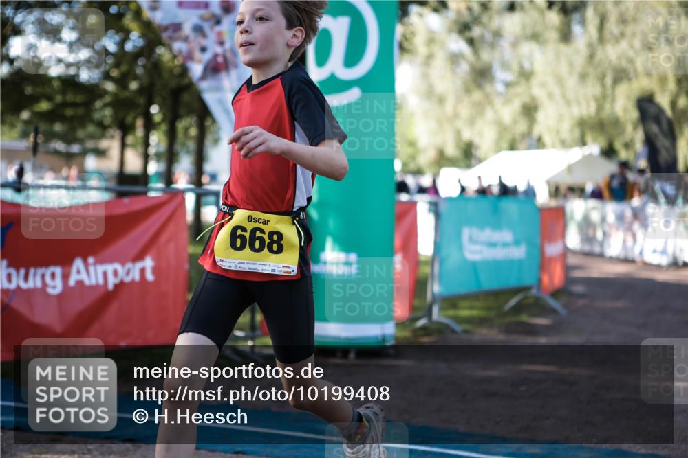 06.09.2026 - 20. Norderstedt Triathlon H.Heesch http://msf.ph/oto/10199408 06.09.2026 09:48:36 Ziel 628, 634, 668, 669, 696 meine-sportfotos.de